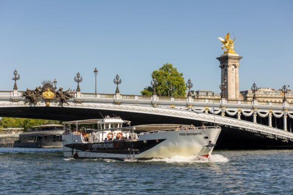 Paris: River Seine Cruise With Optional Drinks and Snacks - Tips and Recommendations