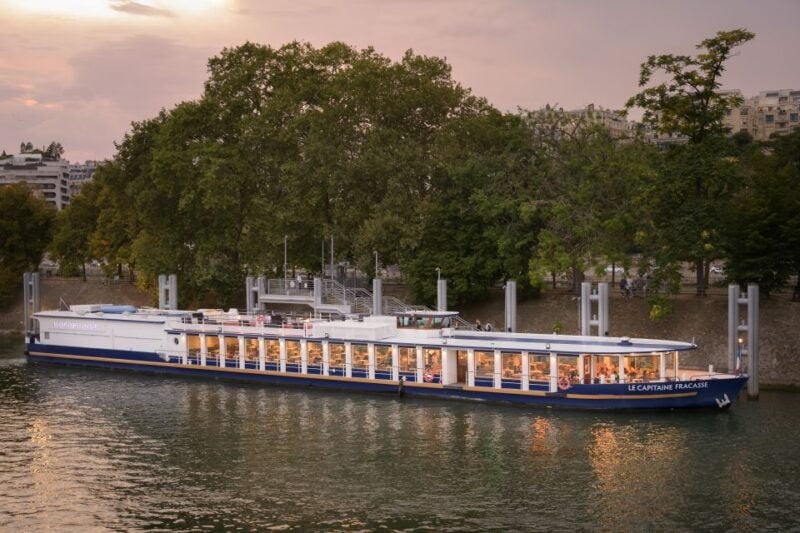 Paris: Romantic Cruise With 3-Course Dinner on Seine River - Discover the Capitaine Fracasse Boat