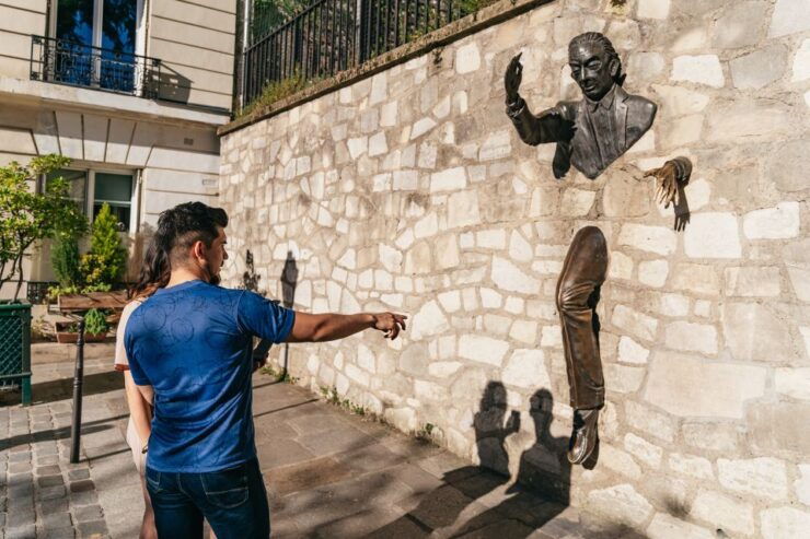 Paris: Romantic Montmartre Exploration Game - Experience Highlights