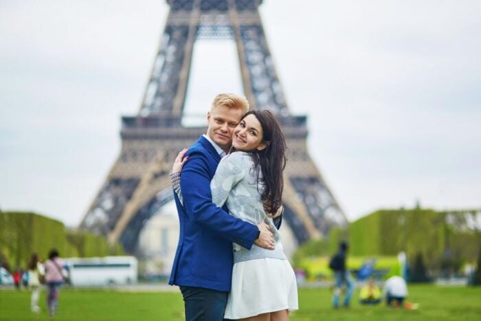 Paris: Romantic Photoshoot for Couples - Proposals and Special Occasions