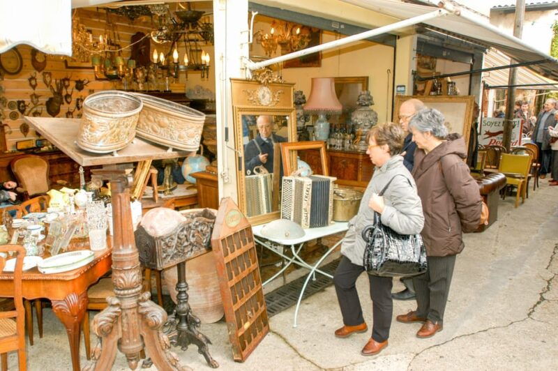 Paris: Saint Ouen Flea Market Guided Tour - Itinerary Highlights