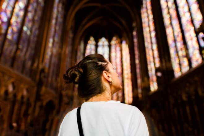 Paris: Sainte-Chapelle Entry Ticket and Seine River Cruise - Sainte-Chapelle