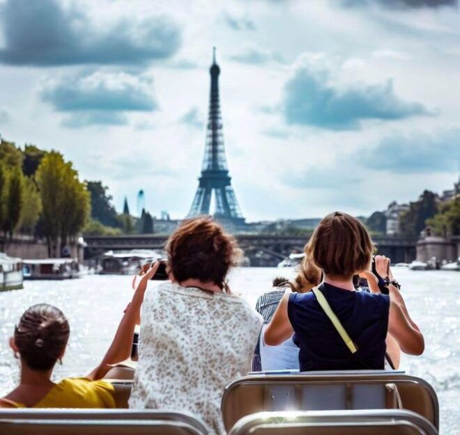 Paris: Seine Cruise and Eiffel Tower Carousel Tickets - Included Inclusions