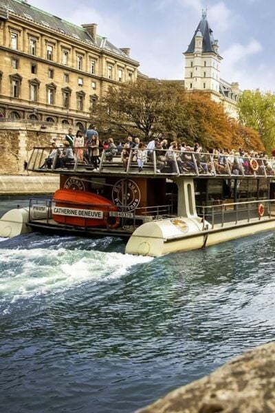 Paris: Seine Cruise & Crepe Tasting Near the Eiffel Tower - Tips for an Enjoyable Visit