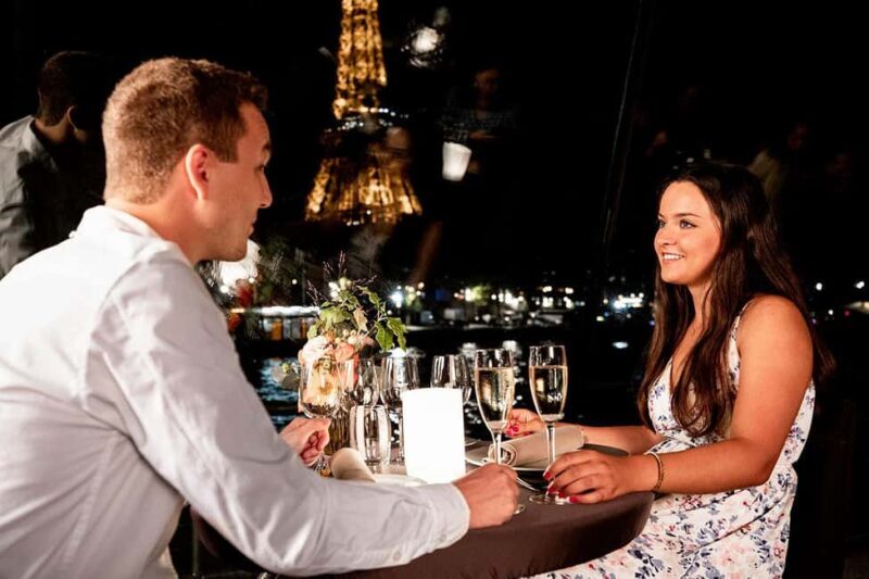 Paris: Seine Cruise in Paris with 5-Course Christmas Dinner - An Overview of the Experience