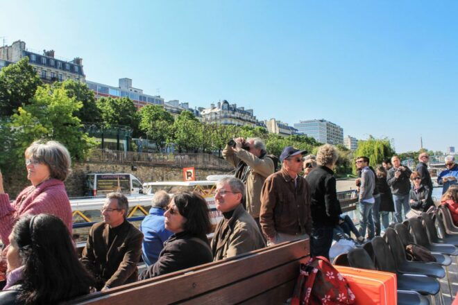 Paris: Seine River and Canal Saint-Martin Cruise - Exploring the Waterways