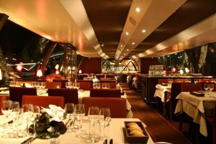 Paris: Seine River Champagne Dinner Cruise With Live Music - Experience Highlights