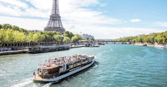 Paris: Seine River Morning Guided Sightseeing Cruise - Enjoy Breathtaking Views of Iconic Monuments and Bridges
