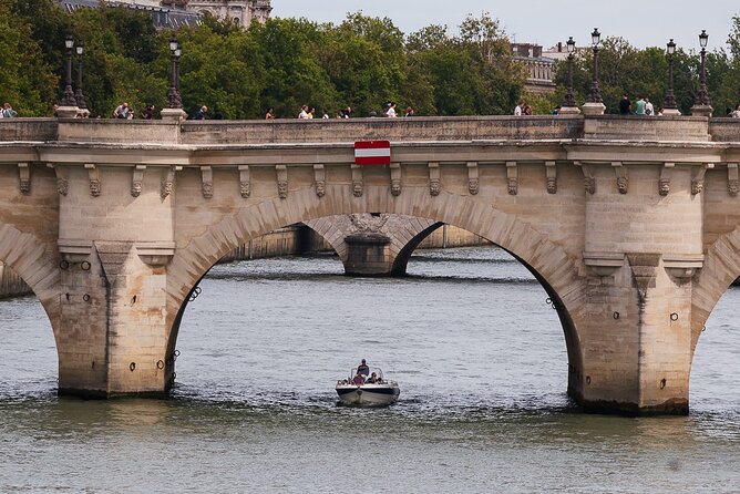Paris Seine River Private Boat Cruise With Your Captain and Guide - Additional Information