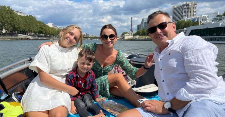 Paris: Seine River Private Cruise - Experience