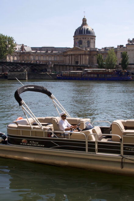 Paris: Seine River Private Guided Pontoon Boat Cruise - Booking Process
