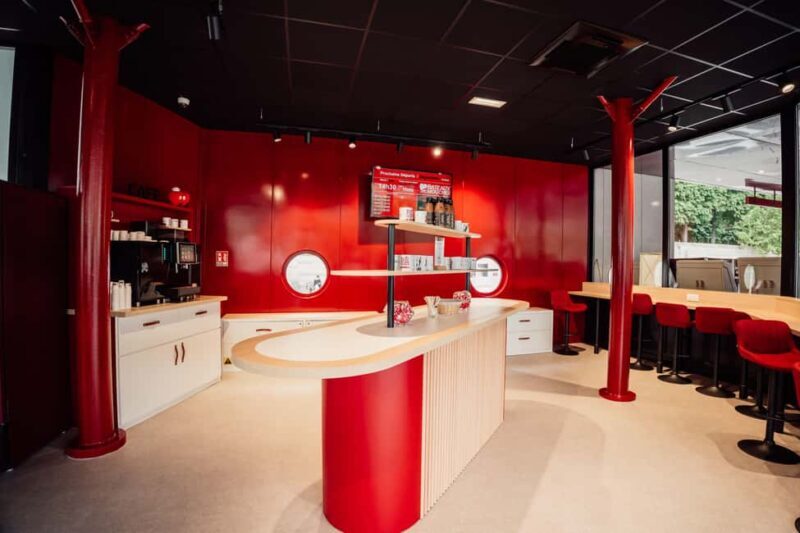 Paris: Seine River Sightseeing Cruise by Bateaux Mouches - The Itinerary and Landmarks