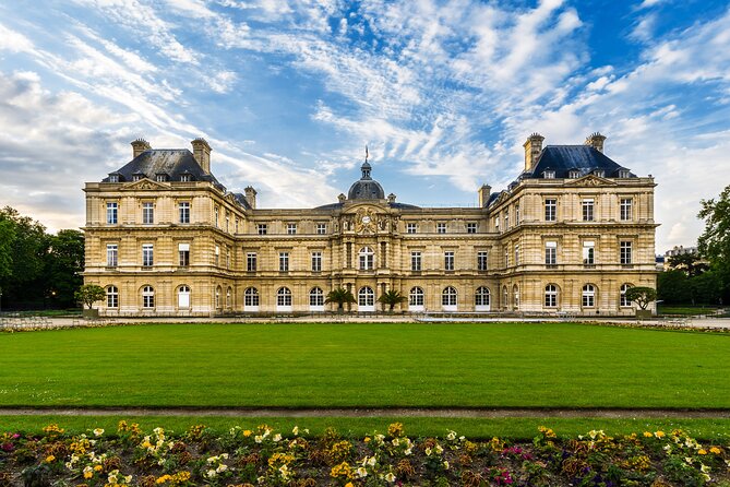 Paris: Self-Guided City Experience - Meeting and Pickup