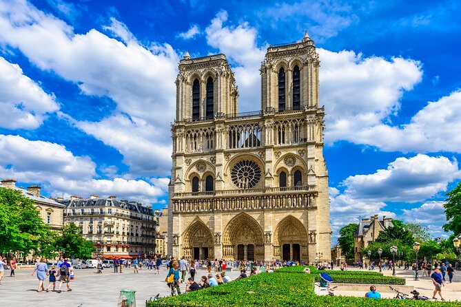 Paris: Self-Guided City Experience - The Sum Up