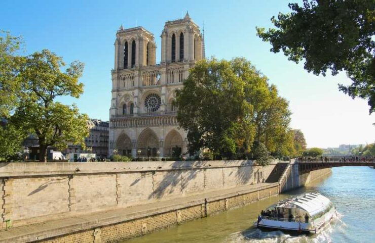 Paris: Self-Guided Photo Safari With Photobook! City Tour - Experience and Itinerary