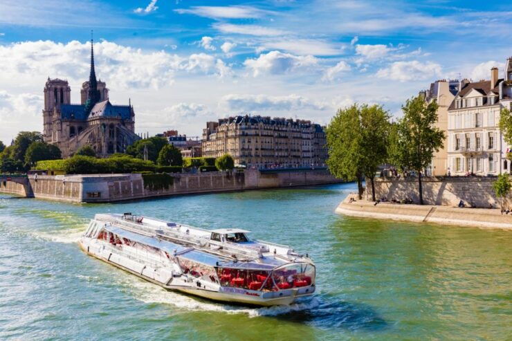 Paris: Sightseeing Cruise on the Seine With 3-Course Lunch - Price and Duration