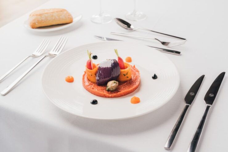 Paris: Sightseeing Cruise on the Seine With 3-Course Lunch - Experience Highlights