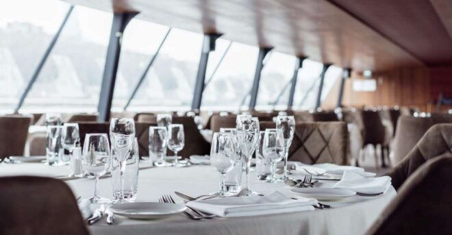 Paris: Sightseeing Cruise on the Seine With 3-Course Lunch - Cruise Information