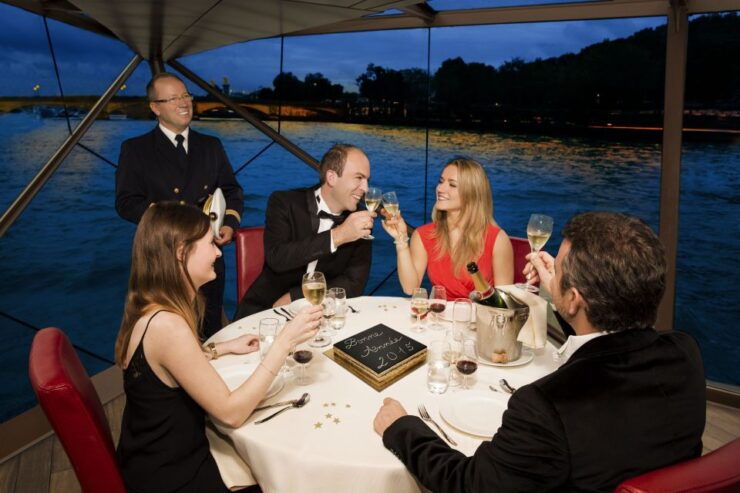 Paris: Sightseeing Cruise on the Seine With 4-Course Dinner - Activity Details