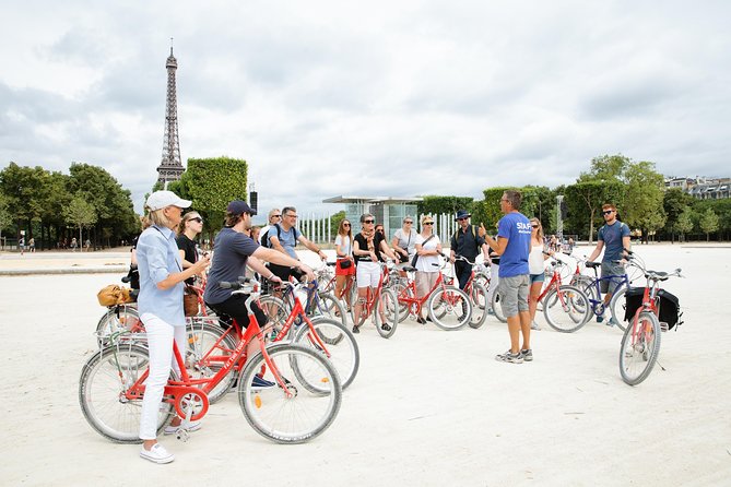 Paris Sightseeing Guided Bike Tour Like a Parisian With a Local Guide - Reviews and Feedback