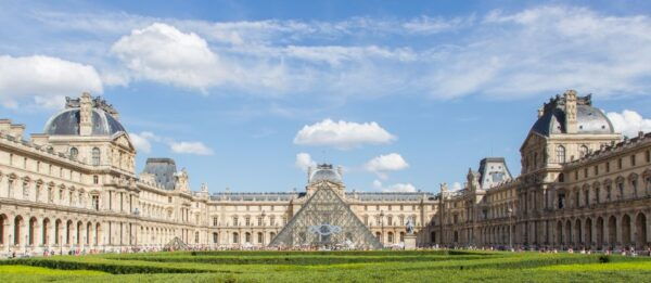 Paris: Skip-the-Line Louvre Museum Masterpieces Guided Tour - Additional Services