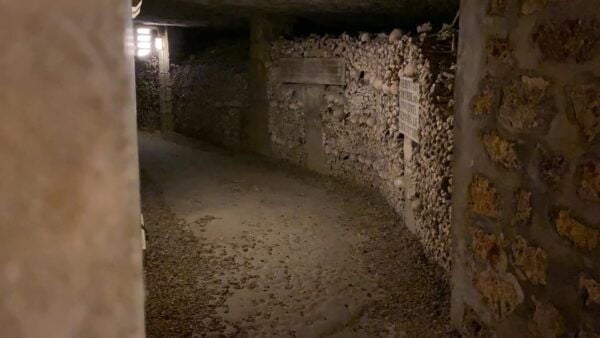 Paris: Small-Group Catacombs Tour With Skip-The-Line Entry - Booking Process