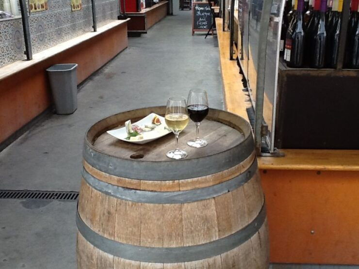 Paris: Small-Group Cheese and Wine Tasting in Le Marais - Experience Highlights