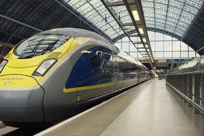 Paris Small Group Tour With River Seine Lunch Cruise From London - Live Music and Champagne During the Cruise