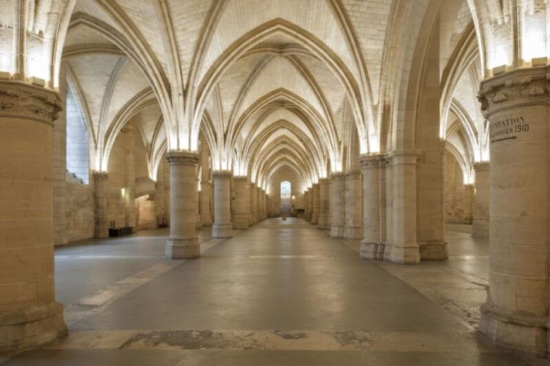 Paris: Ste-Chapelle, Conciergerie, Notre Dame Private Tour - Highlights of the Tour