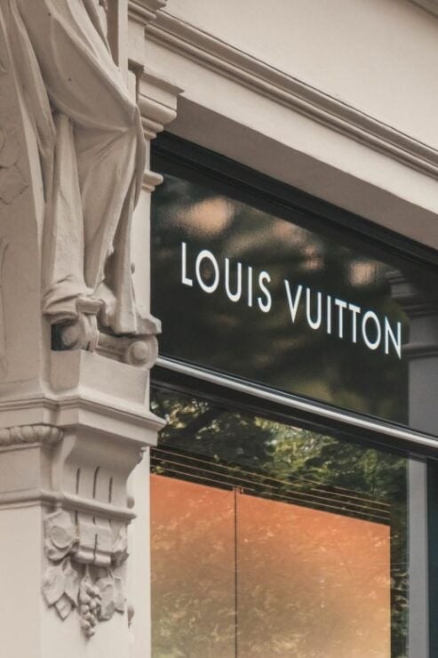 Paris: Story Chanel, Dior, & L Vuitton Fashion Walking Tour - Good To Know