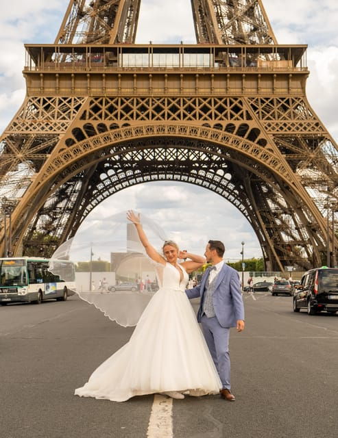 Paris : Street Photoshoot - Iconic Locations Explored