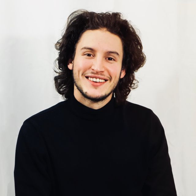 Paris: Tasting Old Vintages With a Master of Wine Student - Good To Know