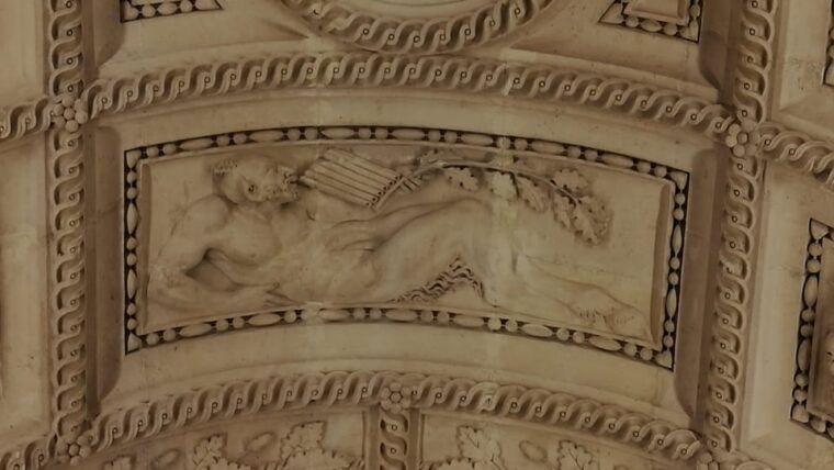 Paris: the Louvre a Private Tour - an Artists Insight - Accessibility and Meeting Point