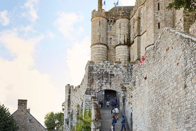 Paris to Mont-Saint-Michel : Full Day Round-Trip Private Transfer - Directions