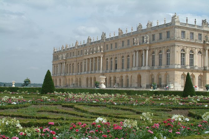 Paris to Versailles Independent Tour With Admission Ticket - Overwhelming Crowds and Logistics