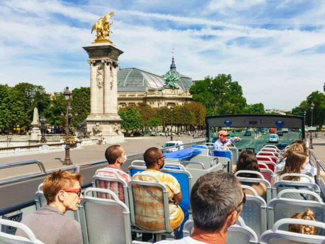 Paris: Tootbus Hop-on Hop-off Discovery Bus Tour - Review Summary