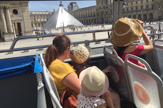 Paris Tootbus Kids Tour Sightseeing Live Guided Tour - Tour Overview
