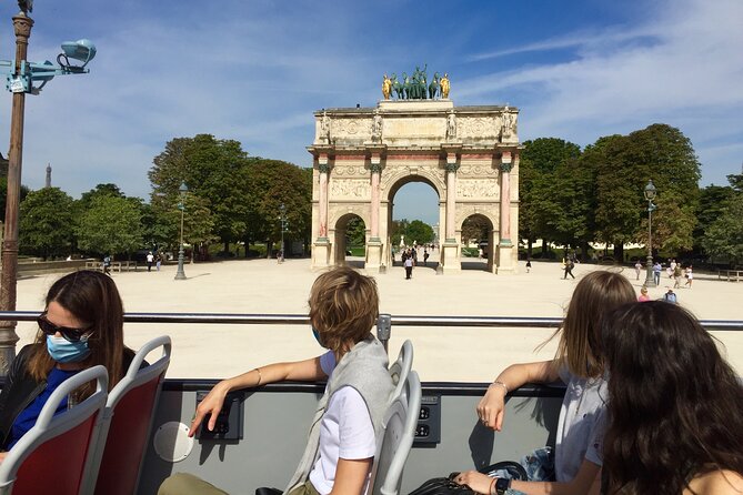 Paris Tootbus Must See Hop-On Hop-Off Bus Tour With Seine River Cruise - Comparison With Other Operators