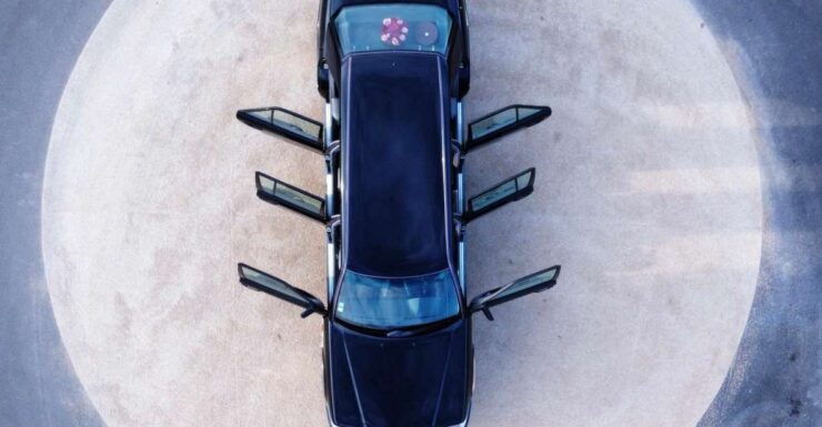 Paris Tour in a Vintage Limo With Champagne - Highlights of the Tour