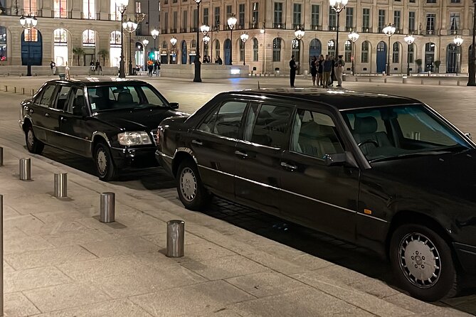 Paris Tour With Champagne in a Vintage Limo - The Sum Up