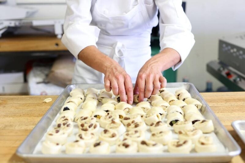 Paris: Traditional Croissant Cooking Class With Local Baker - Learning Experience