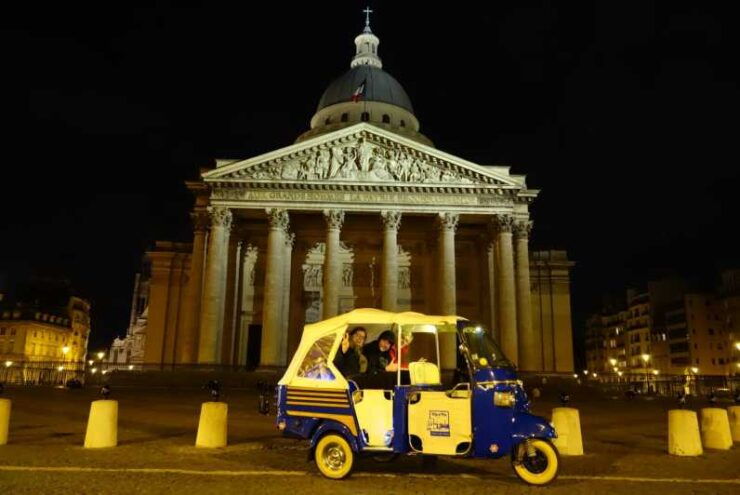 Paris: Tuk Tuk Photoshoot With Printed Photos - Key Points