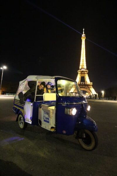 Paris: Tuk Tuk Photoshoot With Printed Photos - Tips for a Great Experience