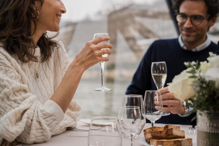 Paris : Valentines Day Diner Cruise on the Seine River - Frequently Asked Questions