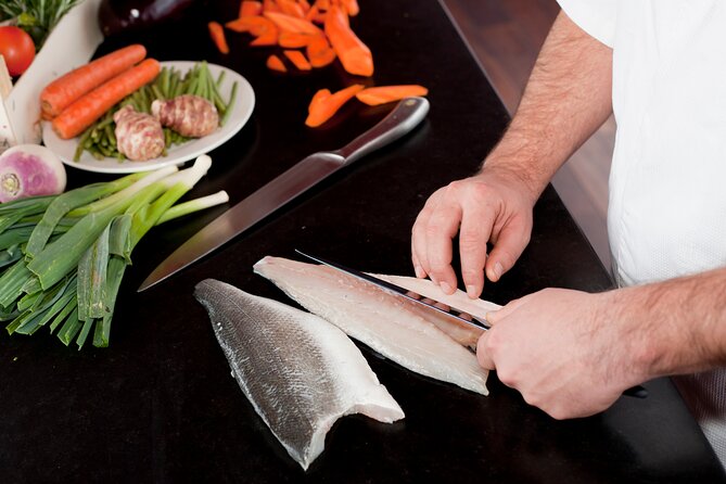 Paris Valentines Day Dinner Cruise by Bateaux-Mouches - What to Expect on the Tour