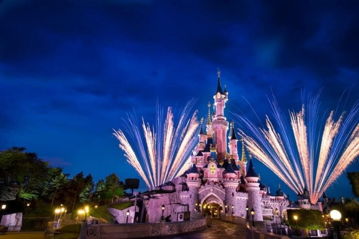 Paris: VIP Disneyland Paris Hotel Transfer - Orly Airport - Key Points