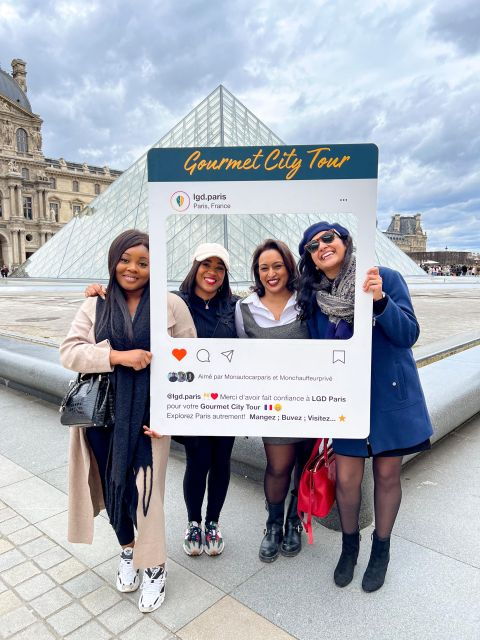 Paris: VIP Minibus Tour With Champagne & French Specialities - Good To Know