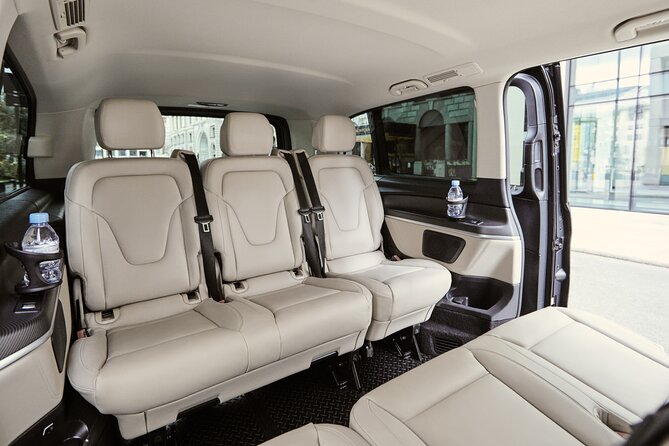 Paris VIP Transfers to or From Charles De Gaulle and Orly Airport - Pickup Details