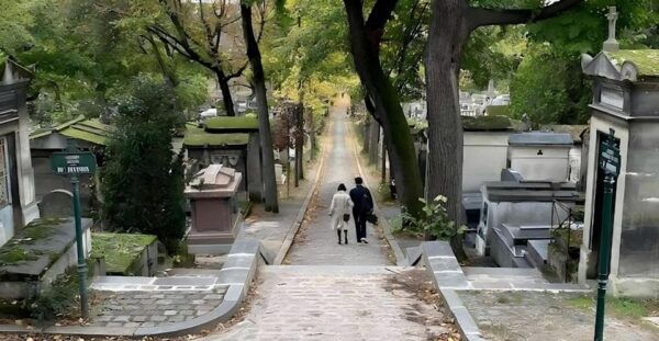 Paris: Visit Père Lachaise Cemetery Iconic Tombs - Customer Reviews and Feedback