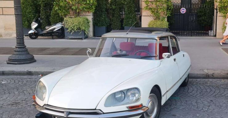 Paris: Visit to Paris Citroën DS Classic Car - Emily in Paris - Booking and Cancellation Policies